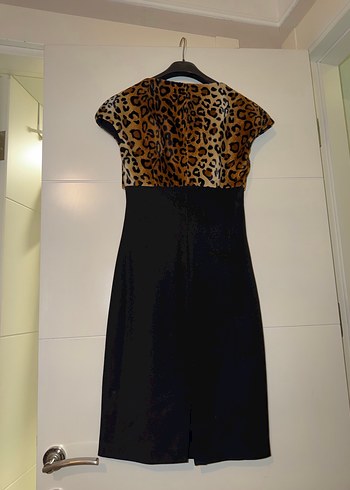 Leopar Desenli Drapeli Siyah Uzun Elbise - Görsel 2