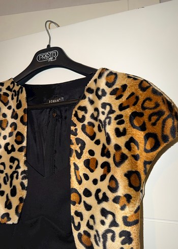 Leopar Desenli Drapeli Siyah Uzun Elbise - Görsel 3