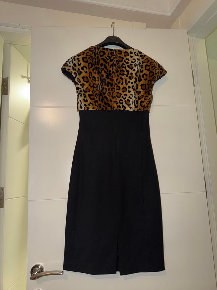 Leopar Desenli Drapeli Siyah Uzun Elbise - Görsel 2