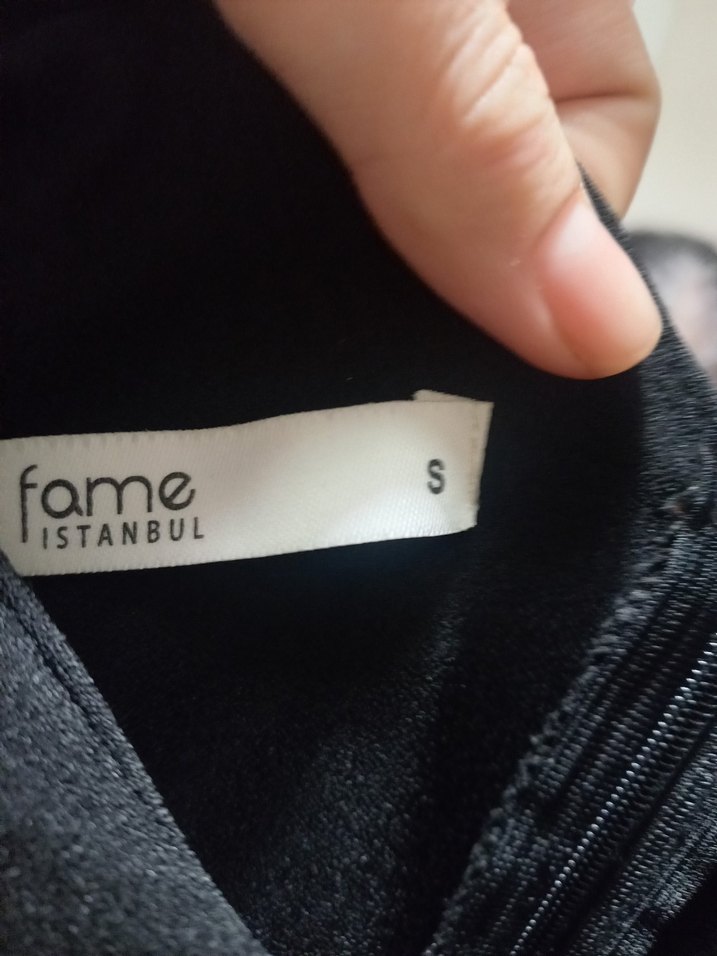 Siyah Uzun V Yaka Askılı elbise - Görsel 2