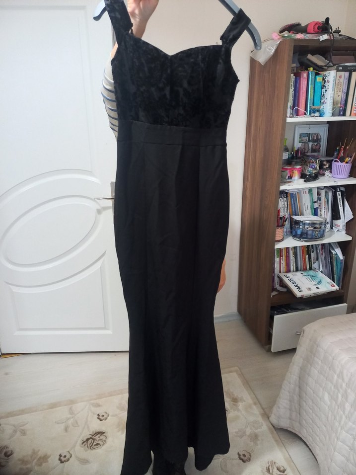 Siyah Uzun güpür detayli yırtmaçlı balık model abiye - Görsel 4