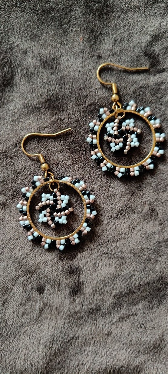 Miyuki Halka Sallantılı Tasarım Küpe - Görsel 2