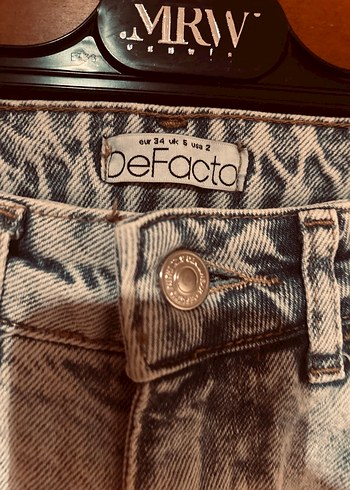 Yırtık Detaylı Geniş Kesim Kadın Denim Pantolon - Görsel 4