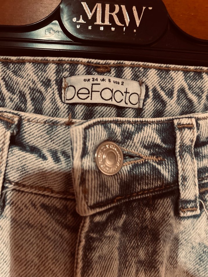 Yırtık Detaylı Geniş Kesim Kadın Denim Pantolon - Görsel 4