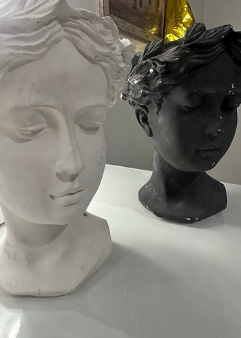 Siyah ve Gri Dekoratif Heykeller - Görsel 3