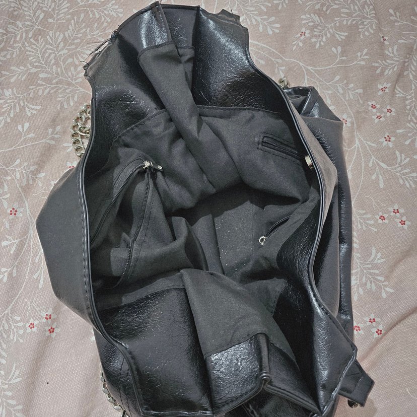 Zincir Detaylı Siyah Deri Kadın Çanta - Görsel 4