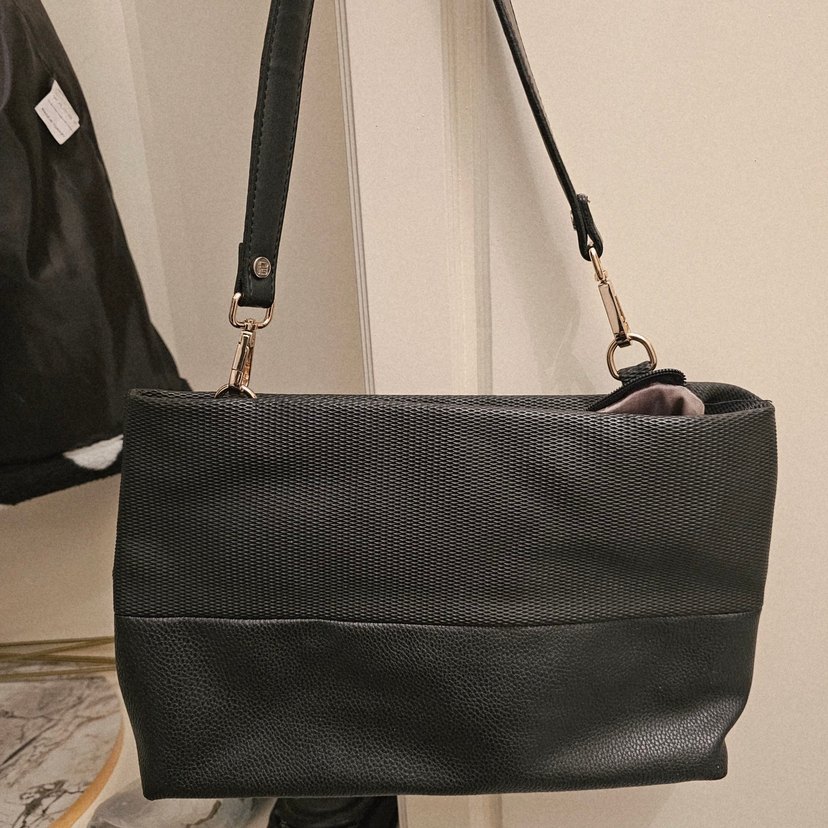 Siyah Deri Kadın Omuz Çantası - Görsel 4