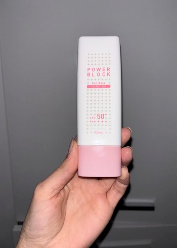 Aydınlatıcı Güneş Koruyucu Krem SPF 50+ - Görsel 3