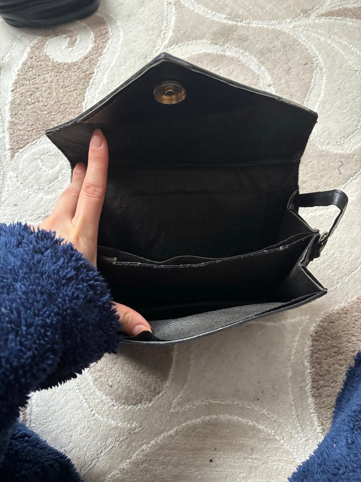 Siyah Deri Kemerli Kadın Çanta - Görsel 3