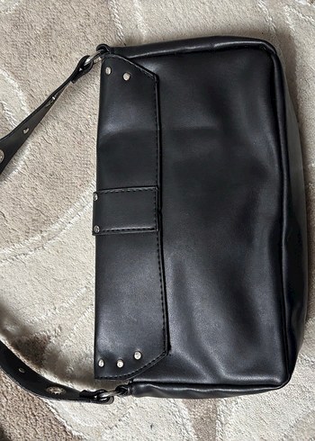 Siyah Deri Tokalı Gotik Kadın Çanta - Görsel 4