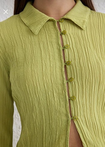 Düğmeli V Yaka Salaş Kadın Gömlek - Görsel 2