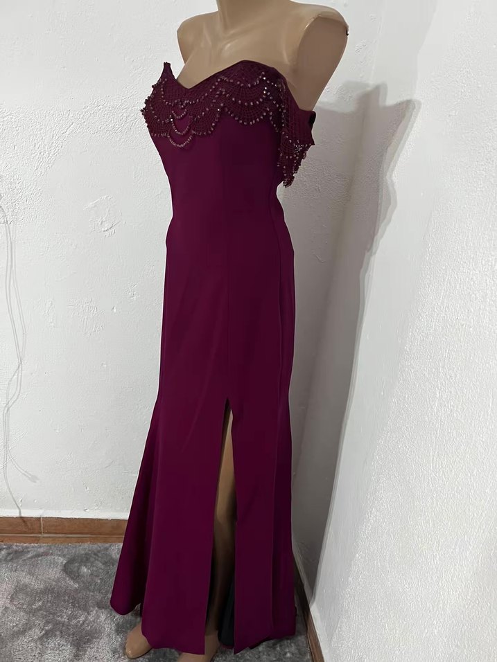 Bordo Straplez İşlemeli Uzun Abiye Elbise - Görsel 4