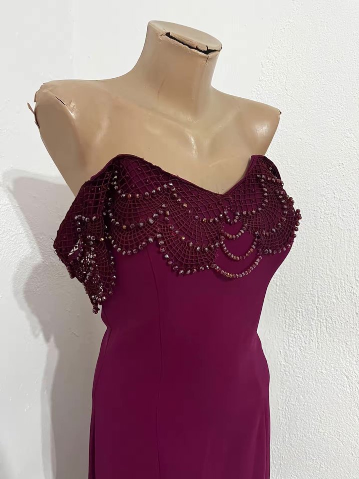 Bordo Straplez İşlemeli Uzun Abiye Elbise - Görsel 2