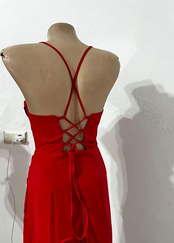 Kırmızı Drapeli Uzun İp Askılı Elbise - Görsel 5