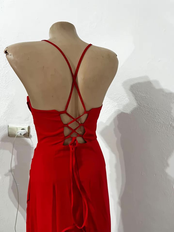 Kırmızı Drapeli Uzun İp Askılı Elbise - Görsel 5