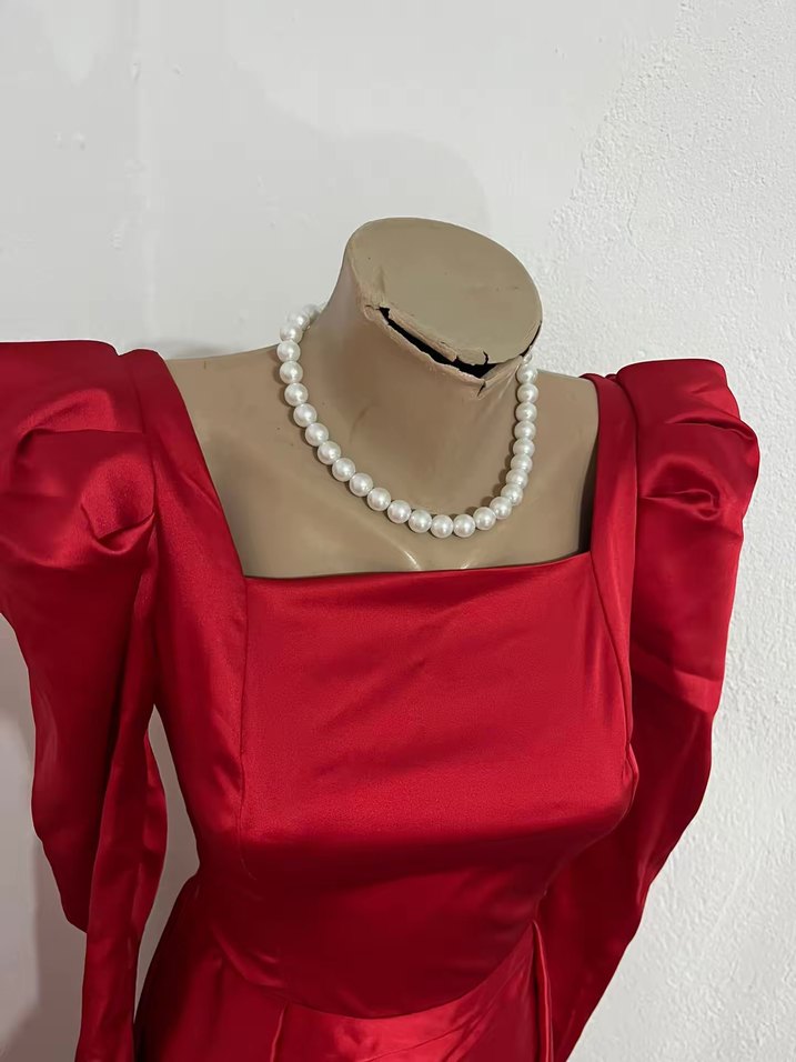 Saten Kırmızı Uzun Abiye Elbise - Görsel 3