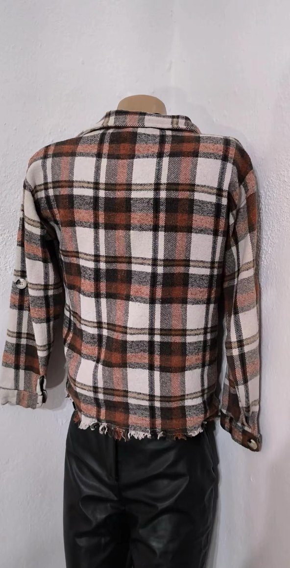 Düğmeli, Kareli, Uzun Kollu Kadın Gömlek - Görsel 3