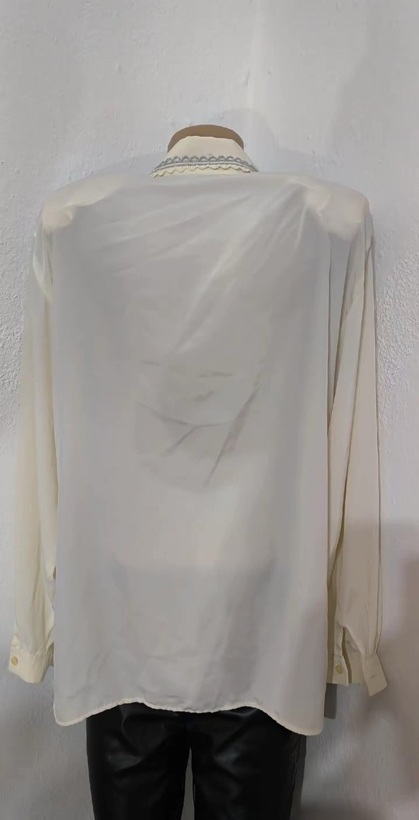 Nakışlı Beyaz Uzun Kollu Kadın Gömlek - Görsel 4