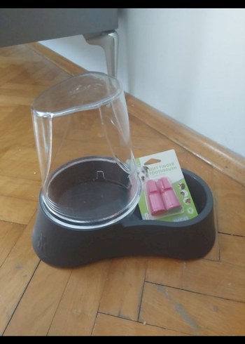 Gri Otomatik Su Kabı ve Pembe Parmak Diş Fırçası - Görsel 2