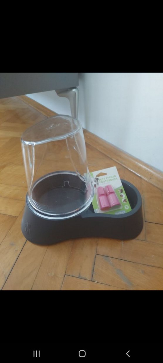 Gri Otomatik Su Kabı ve Pembe Parmak Diş Fırçası - Görsel 2