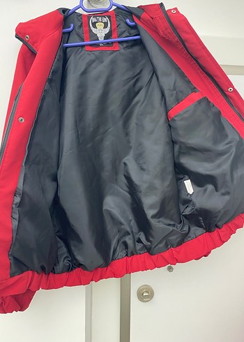 Kırmızı Spor Ceket Kapüşonlu - Görsel 3
