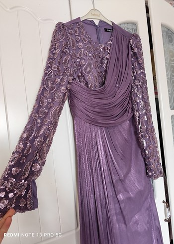 Uzun Kollu Mor Nakışlı Kadın Abiye Elbise - Görsel 2