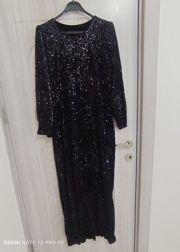 Siyah Uzun Kollu Payetli Uzun Abiye Elbise - Görsel 3