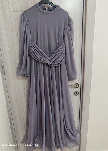 Gri Uzun Kollu Yüksek Yakalı Kadın Abiye Elbise - Görsel 2