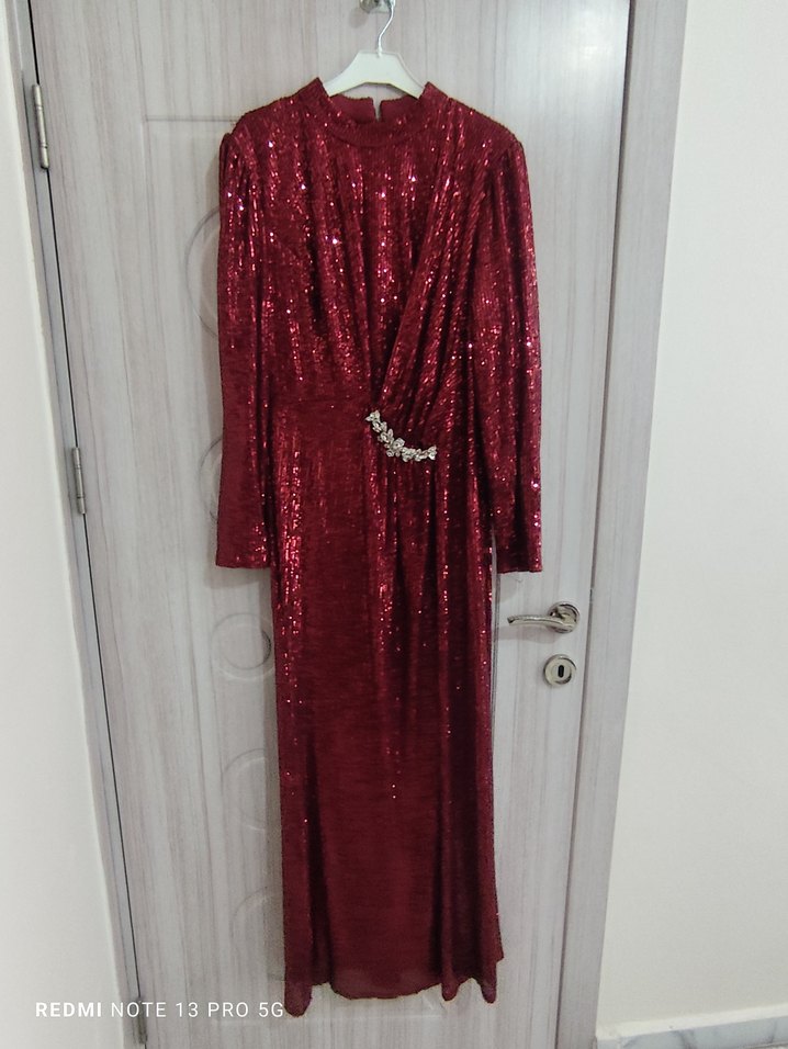 Kırmızı Parlak Payetli Uzun Abiye Elbise - Görsel 2