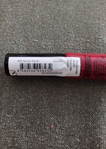 Flormar Kırmızı Dudak Dolgunlaştırıcı - Görsel 3