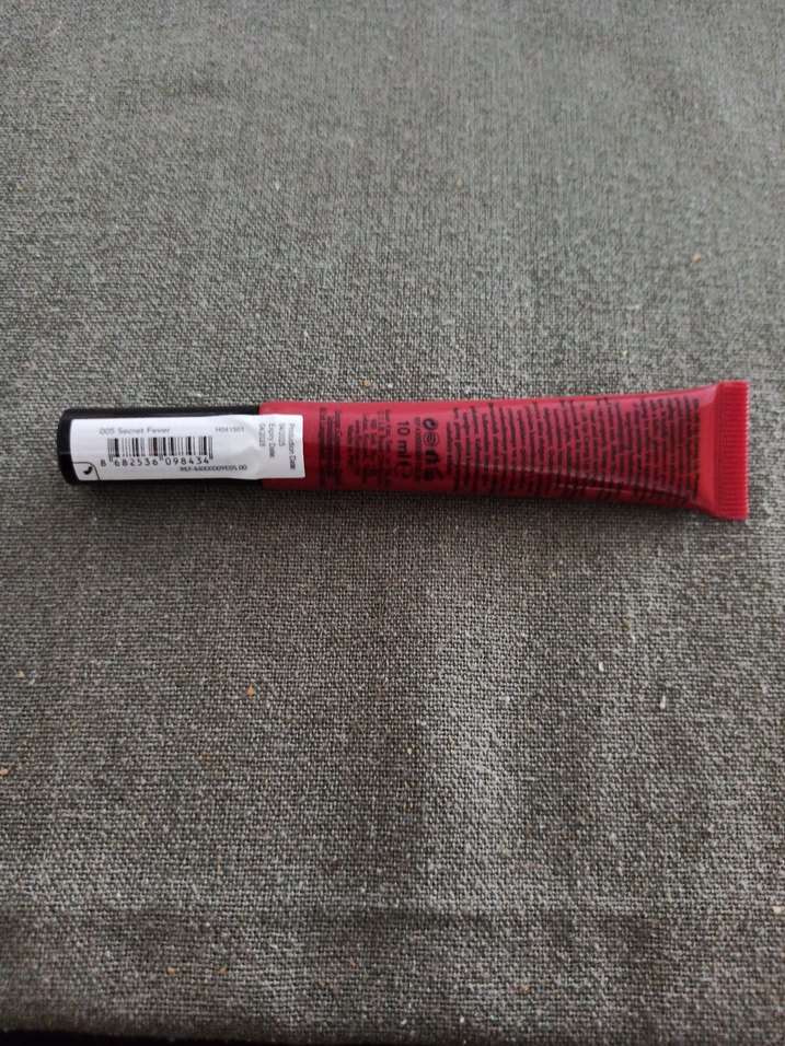 Flormar Kırmızı Dudak Dolgunlaştırıcı - Görsel 2