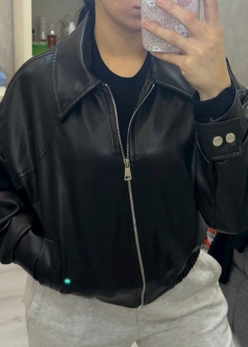 Düğmeli Siyah Deri Kadın Ceket - Görsel 3