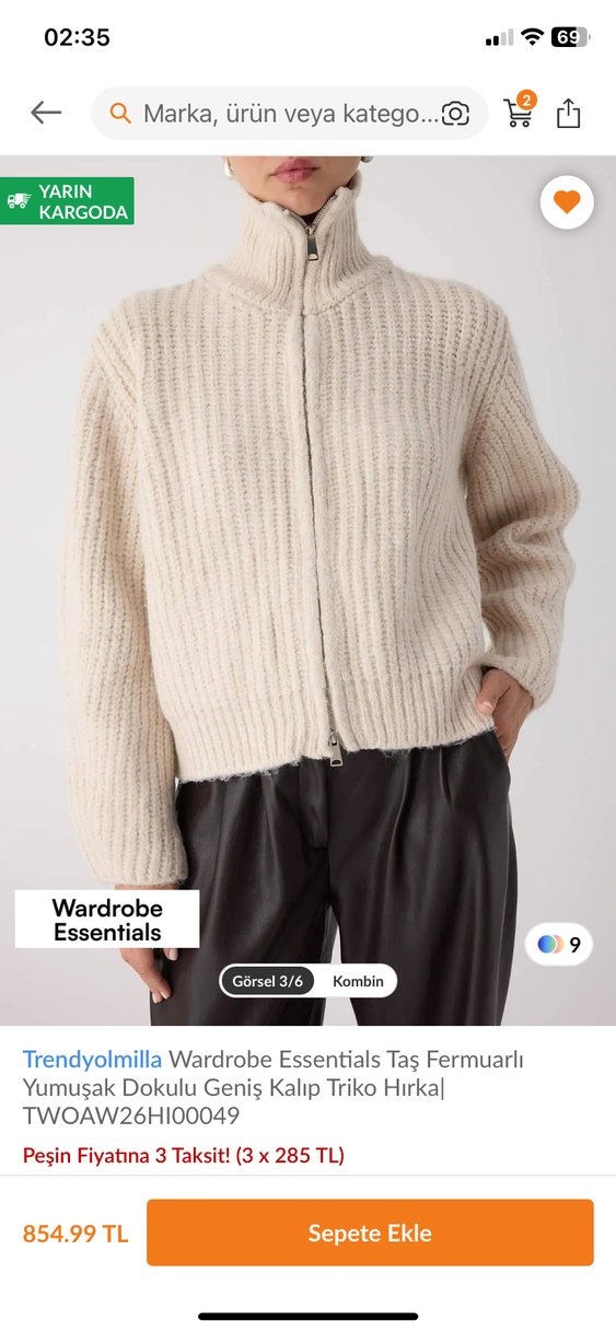 Bej Yüksek Yaka Fermuarlı Triko Hırka - Görsel 2