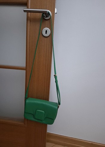 Yeşil Deri Tokalı Kadın Çanta - Görsel 2