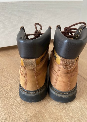 Caterpillar Kahverengi Bot - Görsel 4