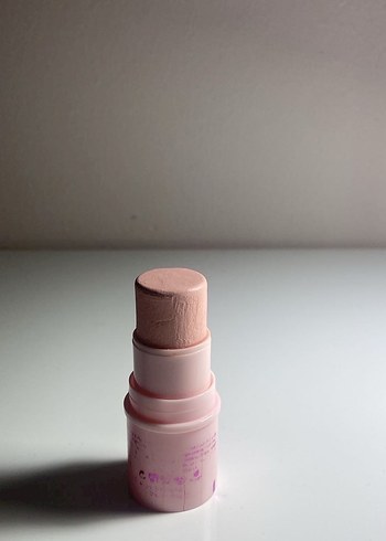 Essence Aydınlatıcı Stick - Görsel 2