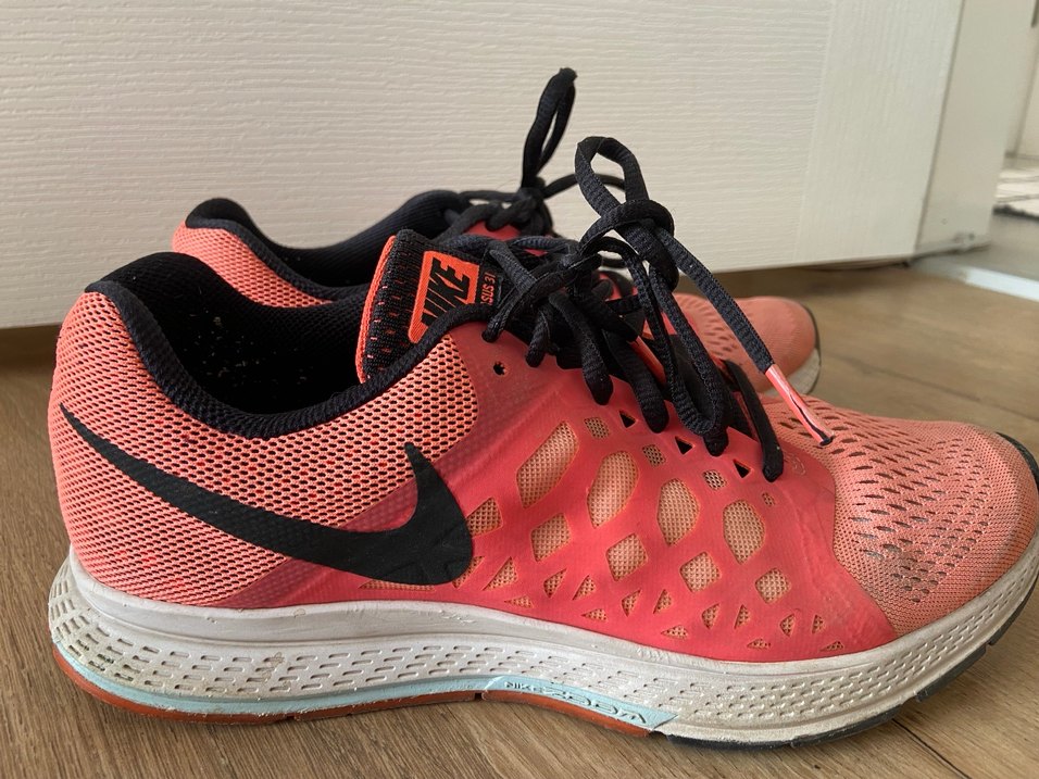 Nike Kadın Spor Ayakkabı - Görsel 4