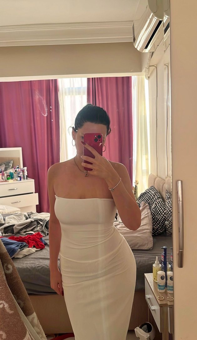 Beyaz Drapeli Straplez Uzun Elbise - Görsel 2