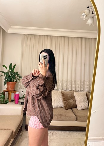 V Yaka Düğmeli Kahverengi Kadın Gömlek - Görsel 3