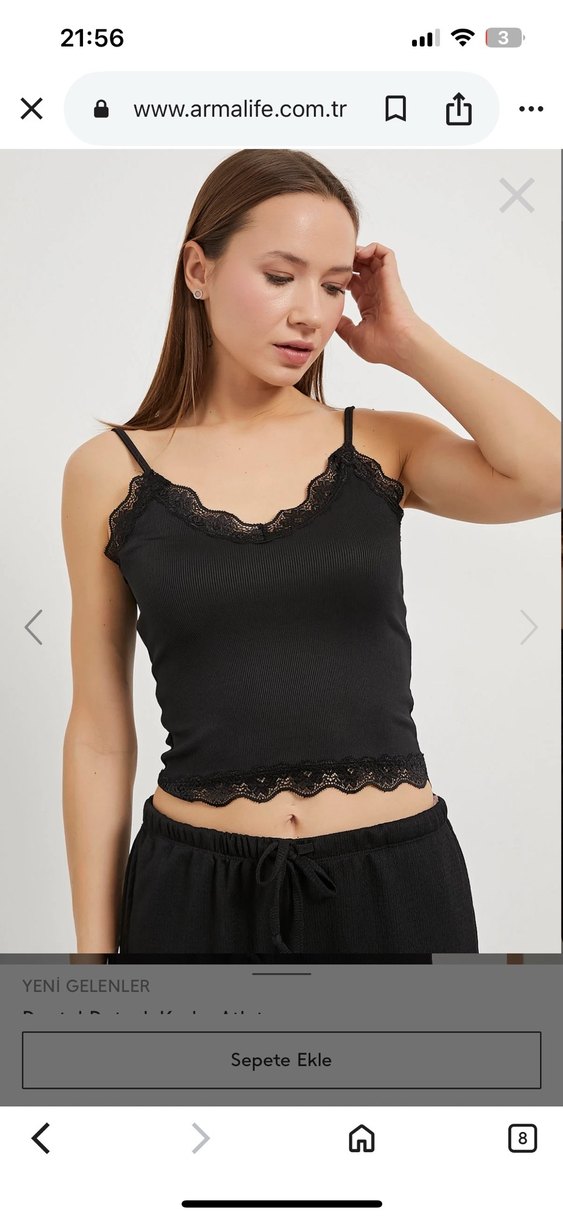 Dantelli Siyah V Yaka İnce Askılı Atlet - Görsel 4