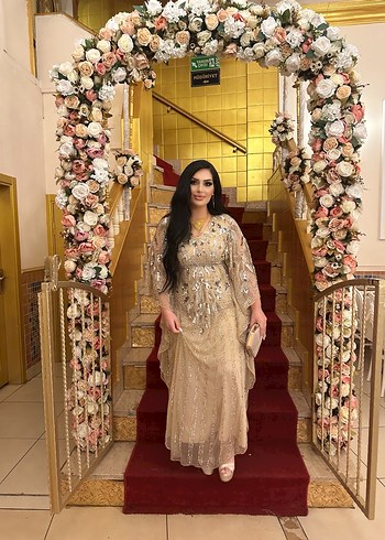 Altın Renkli Uzun Drapeli Kadın Abiye - Görsel 2