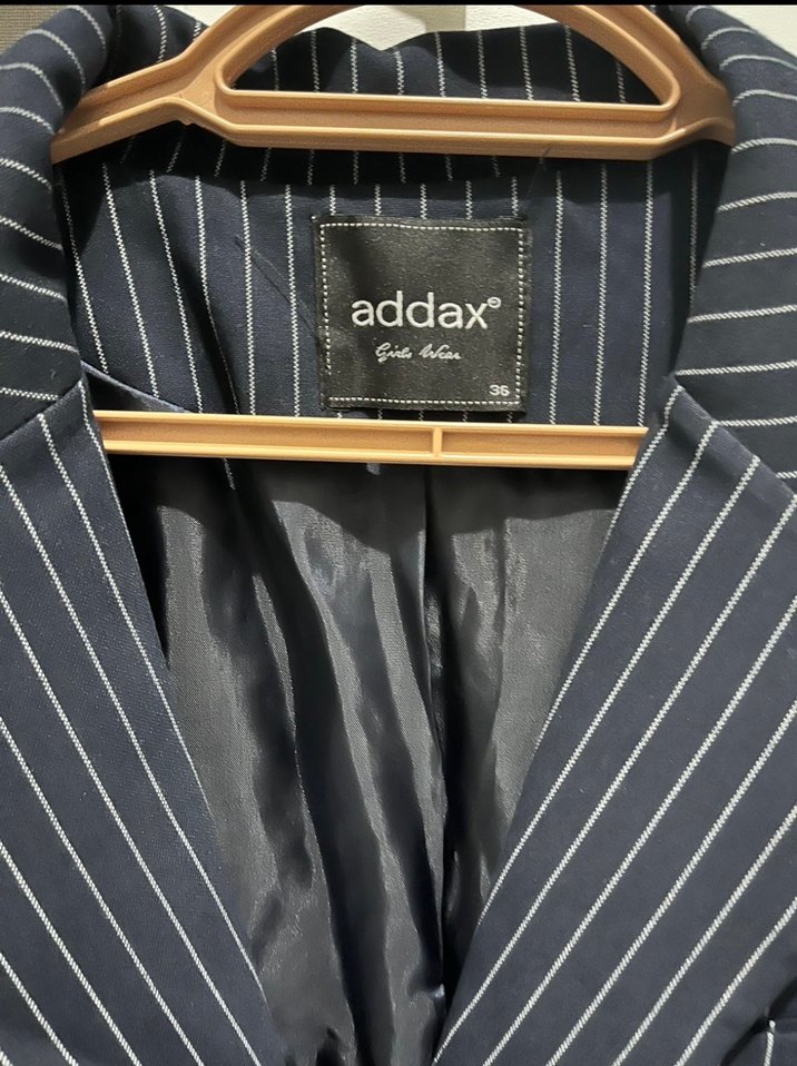 Düğmeli Çizgili Lacivert Kadın Blazer - Görsel 2