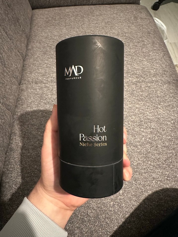 MAD Hot Passion Niche Series Unisex Parfüm - Görsel 3