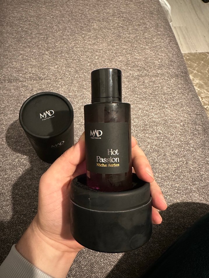 MAD Hot Passion Niche Series Unisex Parfüm - Görsel 2