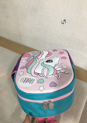 Çok Renkli Unicorn Temalı Çocuk Okul Çantası - Görsel 4