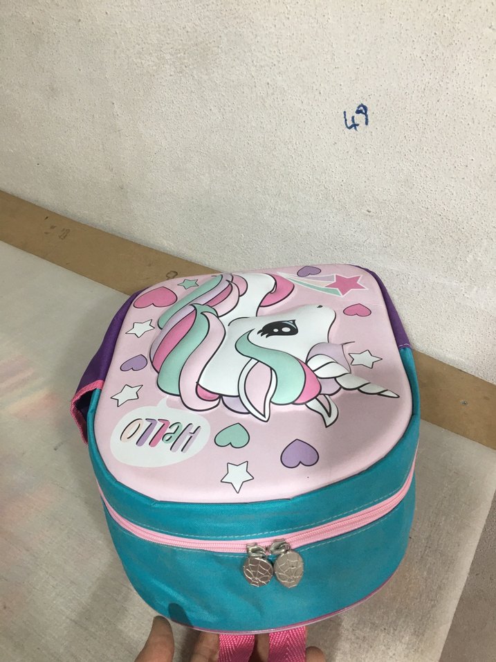 Çok Renkli Unicorn Temalı Çocuk Okul Çantası - Görsel 4