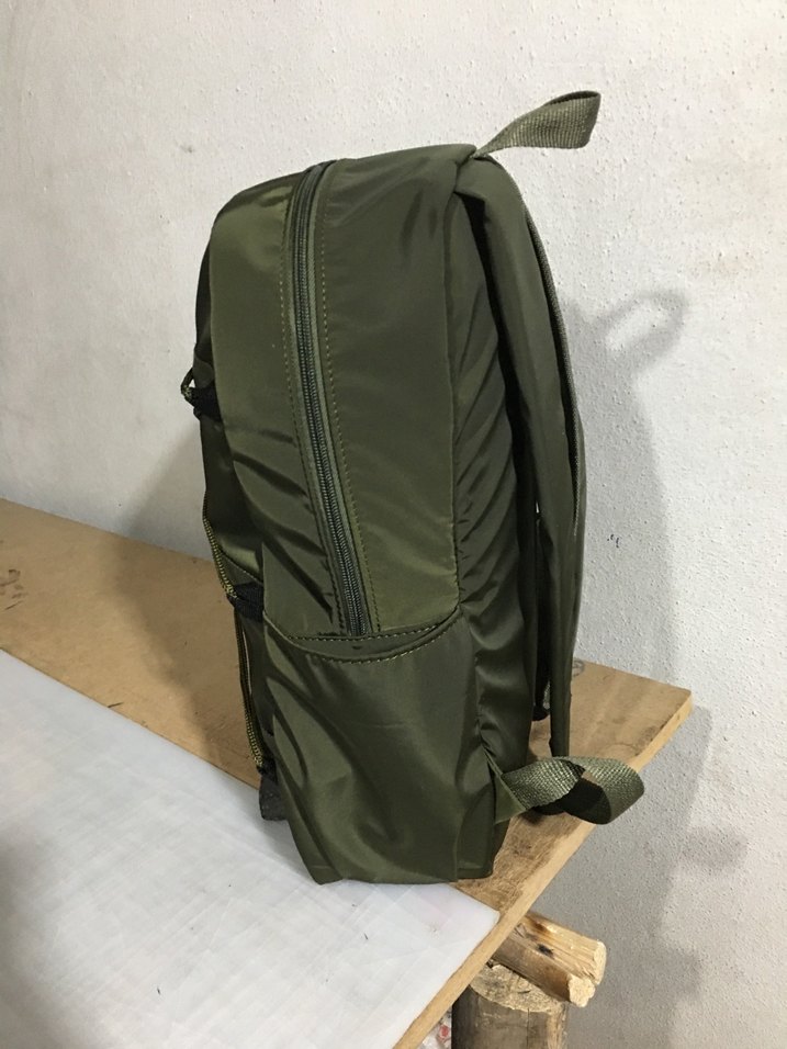 Kadın Kamuflaj Desenli Yeşil Sırt Çantası - Görsel 2