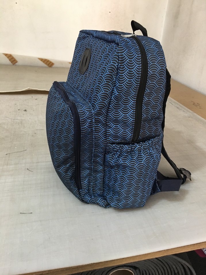 Mavi Yılan Desenli Kadın Sırt Çantası - Görsel 3