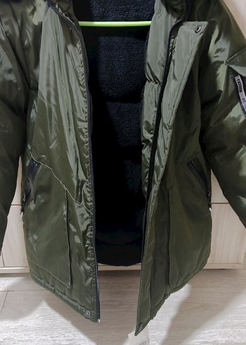 12 yaş oğlan çocuğuna uygundur.Koyu yeşil.Etiketli,sıfır üründür - Görsel 4