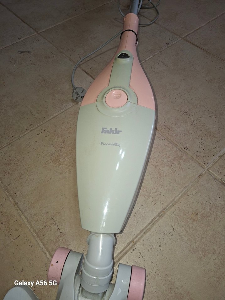 Pembe Fakir IRSA Dikey Elektrikli Süpürge - Görsel 5